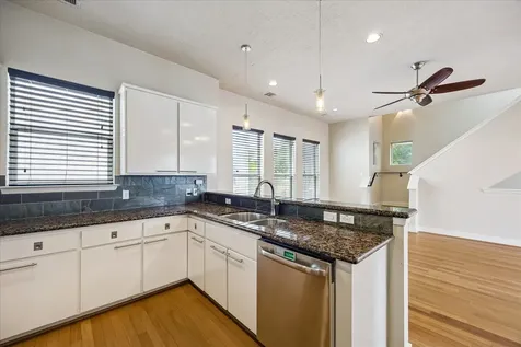 1902 Fletcher Street Houston TX 77009