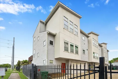 1902 Fletcher Street Houston TX 77009