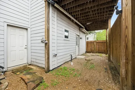 1902 Fletcher Street Houston TX 77009