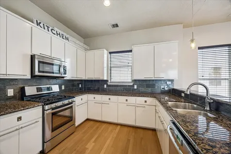 1902 Fletcher Street Houston TX 77009
