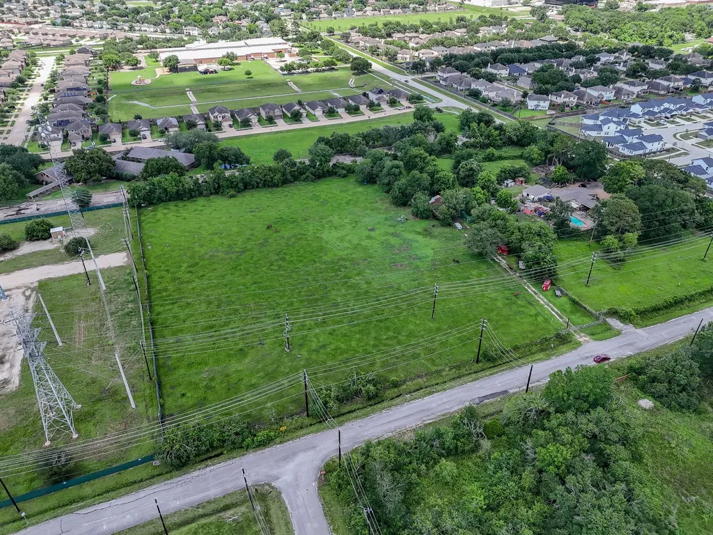 1930 Evans Road Missouri City TX 77489