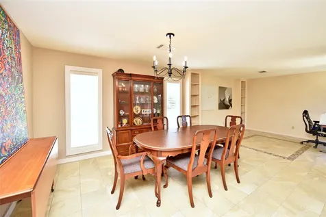 11418 Lakeside Place Drive Houston TX 77077