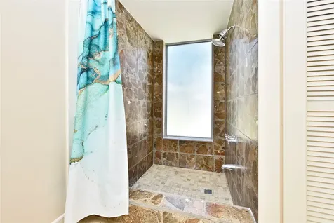 11418 Lakeside Place Drive Houston TX 77077