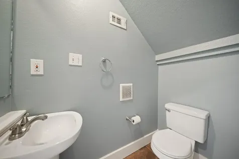 513 W 22nd Street Houston TX 77008