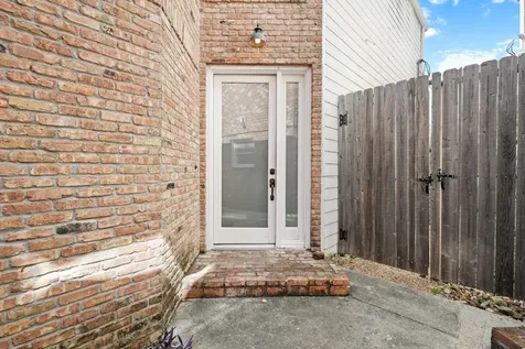 513 W 22nd Street Houston TX 77008