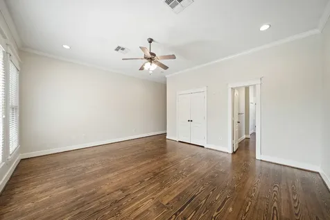 513 W 22nd Street Houston TX 77008