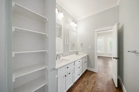 513 W 22nd Street Houston TX 77008