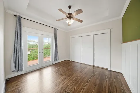 513 W 22nd Street Houston TX 77008
