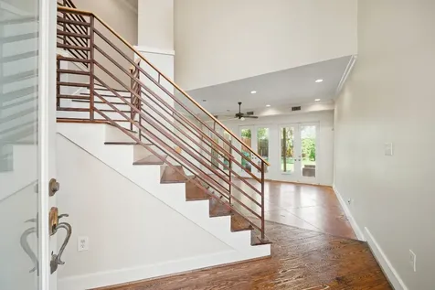 513 W 22nd Street Houston TX 77008
