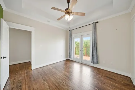 513 W 22nd Street Houston TX 77008