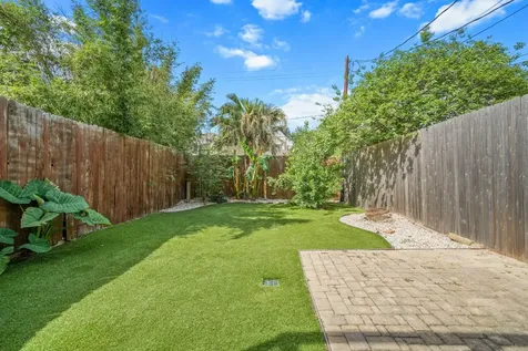 513 W 22nd Street Houston TX 77008