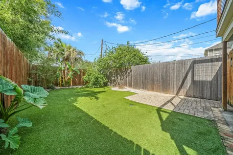 513 W 22nd Street Houston TX 77008