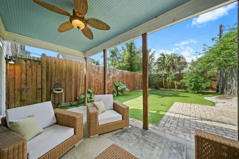 513 W 22nd Street Houston TX 77008
