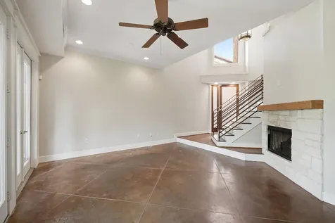 513 W 22nd Street Houston TX 77008