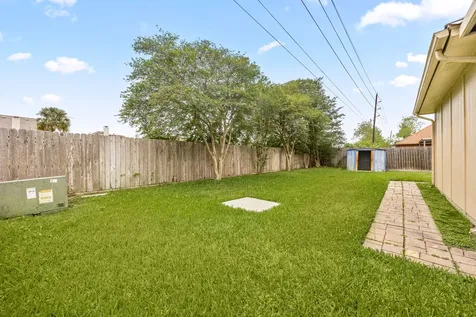 10215 Hedge Way Drive Houston TX 77065
