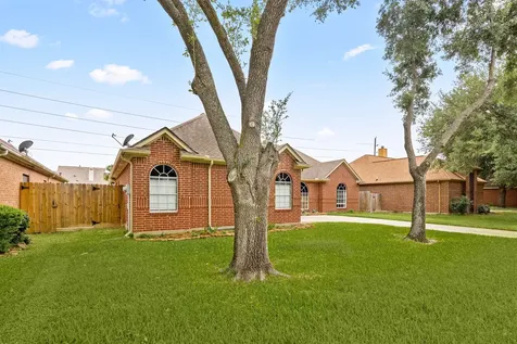 10215 Hedge Way Drive Houston TX 77065