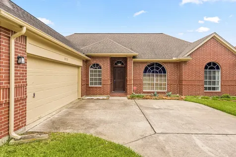 10215 Hedge Way Drive Houston TX 77065