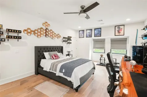 11518 Shadow Way Houston TX 77024
