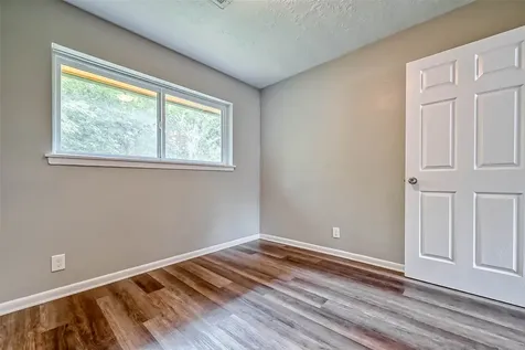 5606 Elm Springs Drive Houston TX 77048