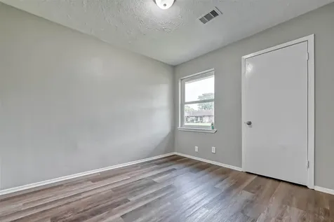 5606 Elm Springs Drive Houston TX 77048