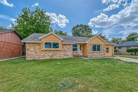 5606 Elm Springs Drive Houston TX 77048