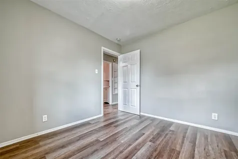 5606 Elm Springs Drive Houston TX 77048