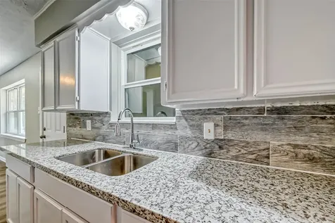 5606 Elm Springs Drive Houston TX 77048
