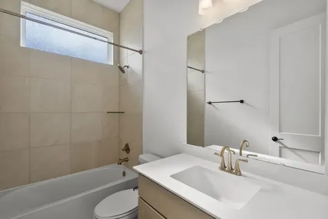 12111 Canal View Boulevard Mont Belvieu TX 77523