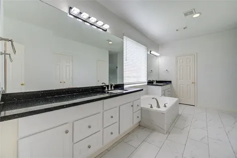 15318 Amesbury Lane Sugar Land TX 77478
