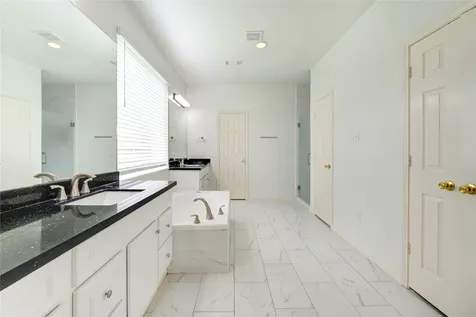15318 Amesbury Lane Sugar Land TX 77478
