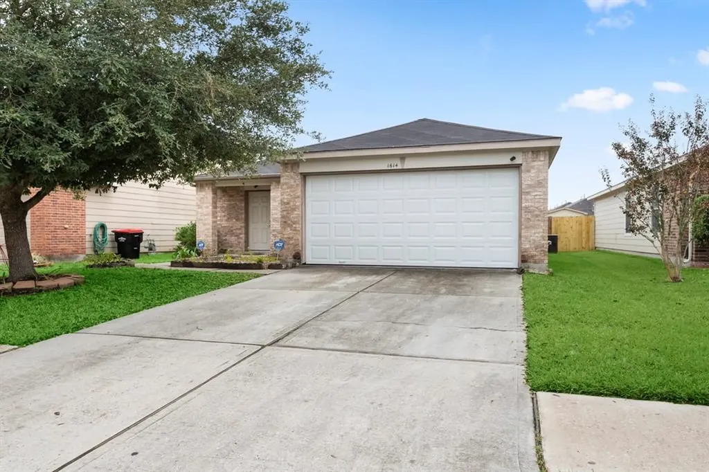 1614 Wooded Acres Drive Humble TX 77396