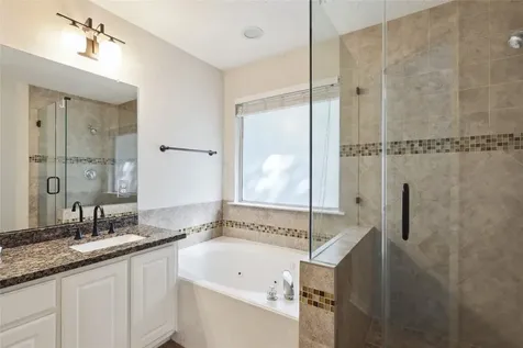 10 Eastwood Place The Woodlands TX 77382