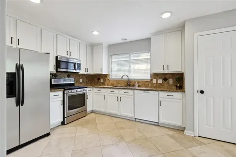 10 Eastwood Place The Woodlands TX 77382