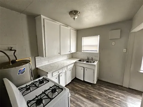 1135 5th Avenue N Texas City TX 77590