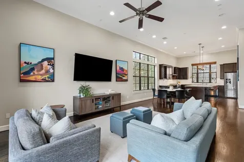 5303 Weslayan Street Houston TX 77005