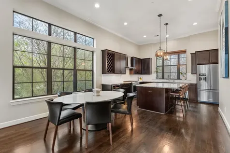 5303 Weslayan Street Houston TX 77005