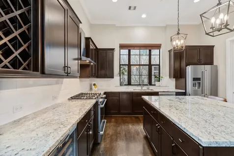 5303 Weslayan Street Houston TX 77005