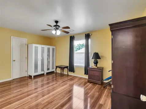 1922 Oakwood Court Drive Baytown TX 77521
