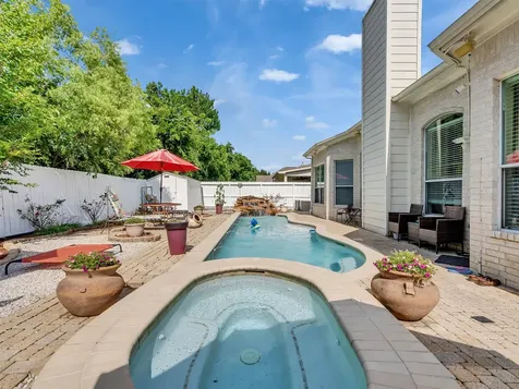 1922 Oakwood Court Drive Baytown TX 77521