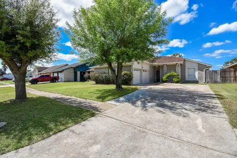 9527 Kingsvalley Street Houston TX 77075