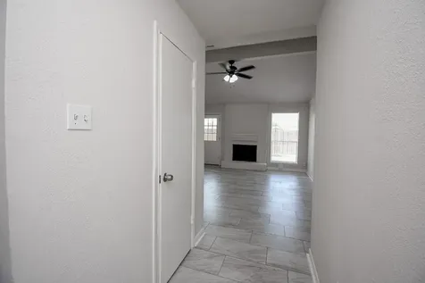 9527 Kingsvalley Street Houston TX 77075