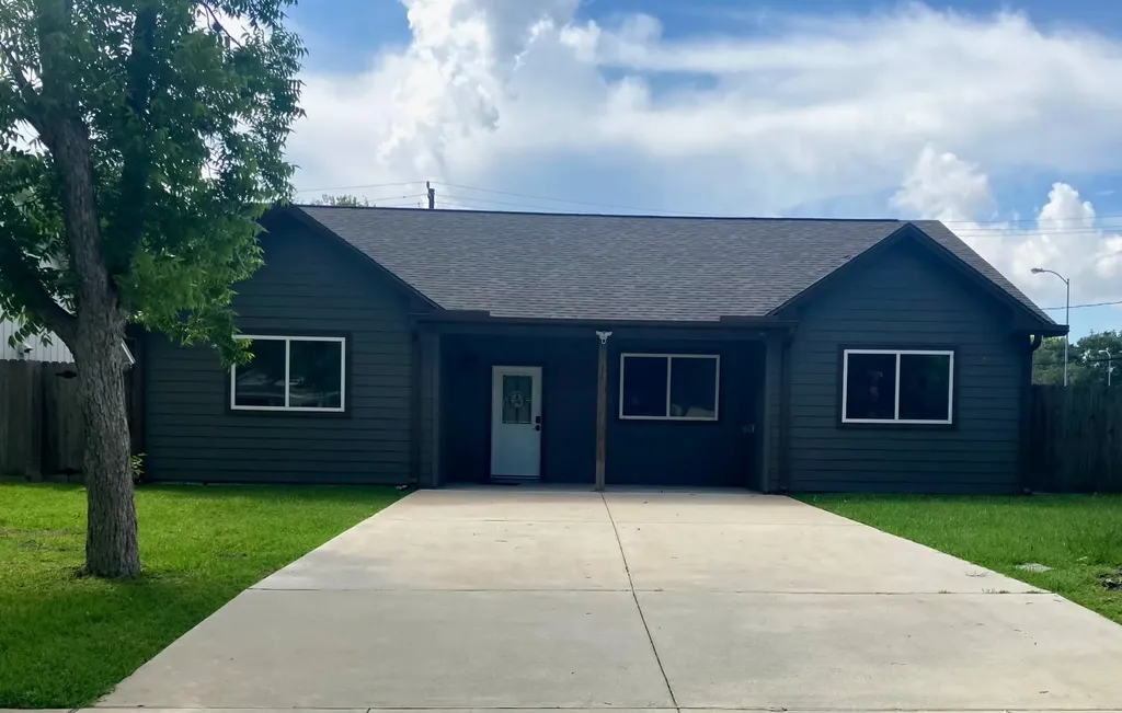 419 Cole Street Webster TX 77598