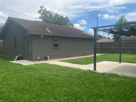 419 Cole Street Webster TX 77598