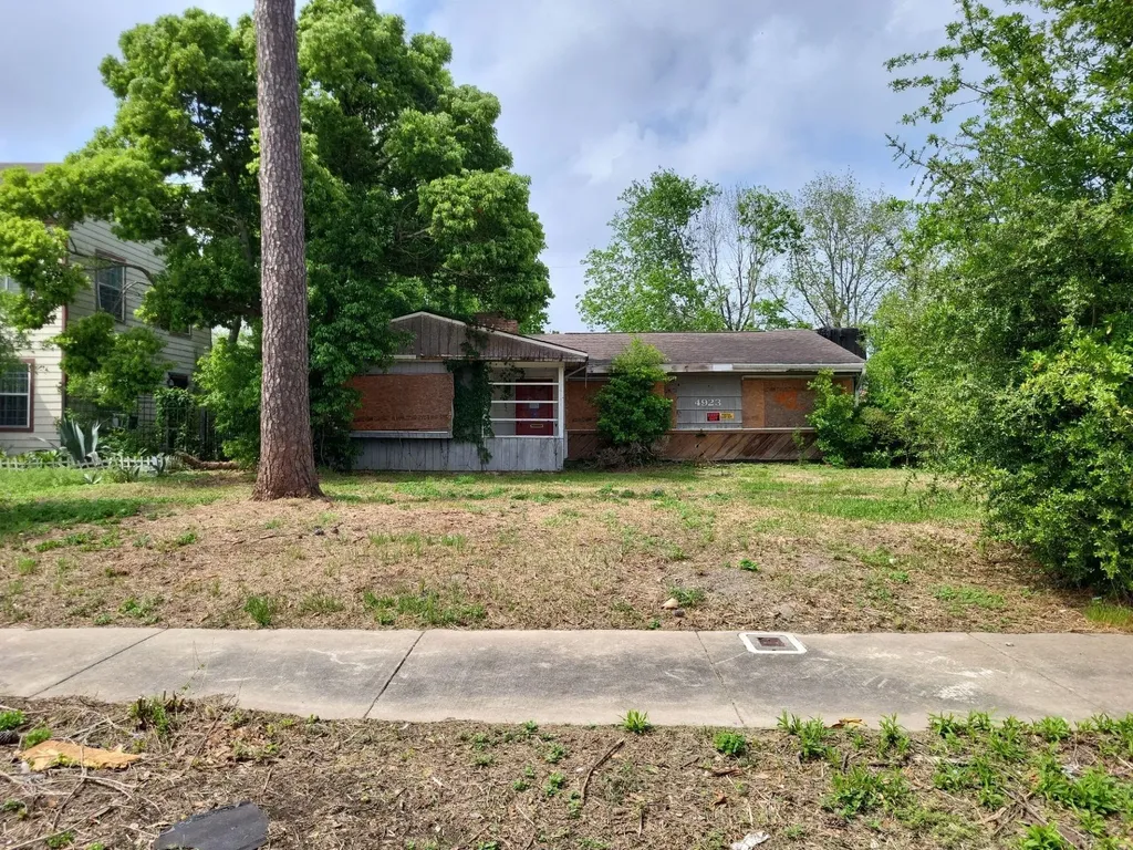 4923 Winnetka Street Houston TX 77021