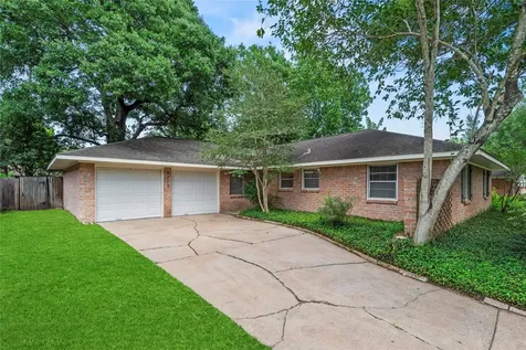 6110 Shadow Crest Street Houston TX 77074