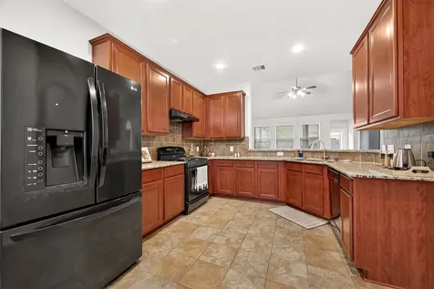 6503 Wilshire Fern Houston TX 77040