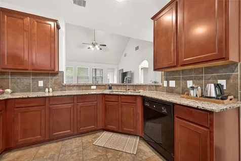 6503 Wilshire Fern Houston TX 77040