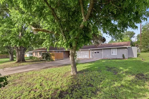 600 Spinn Street Brenham TX 77833