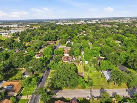 600 Spinn Street Brenham TX 77833