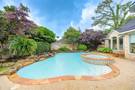 18 Arbor Bend Drive Houston TX 77070